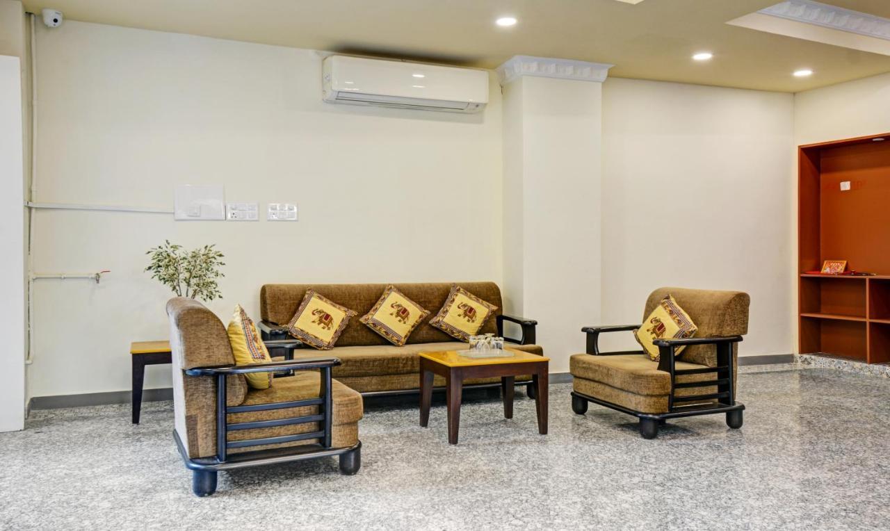 فندق Treebo Jheel Mahal أُودايبور المظهر الخارجي الصورة